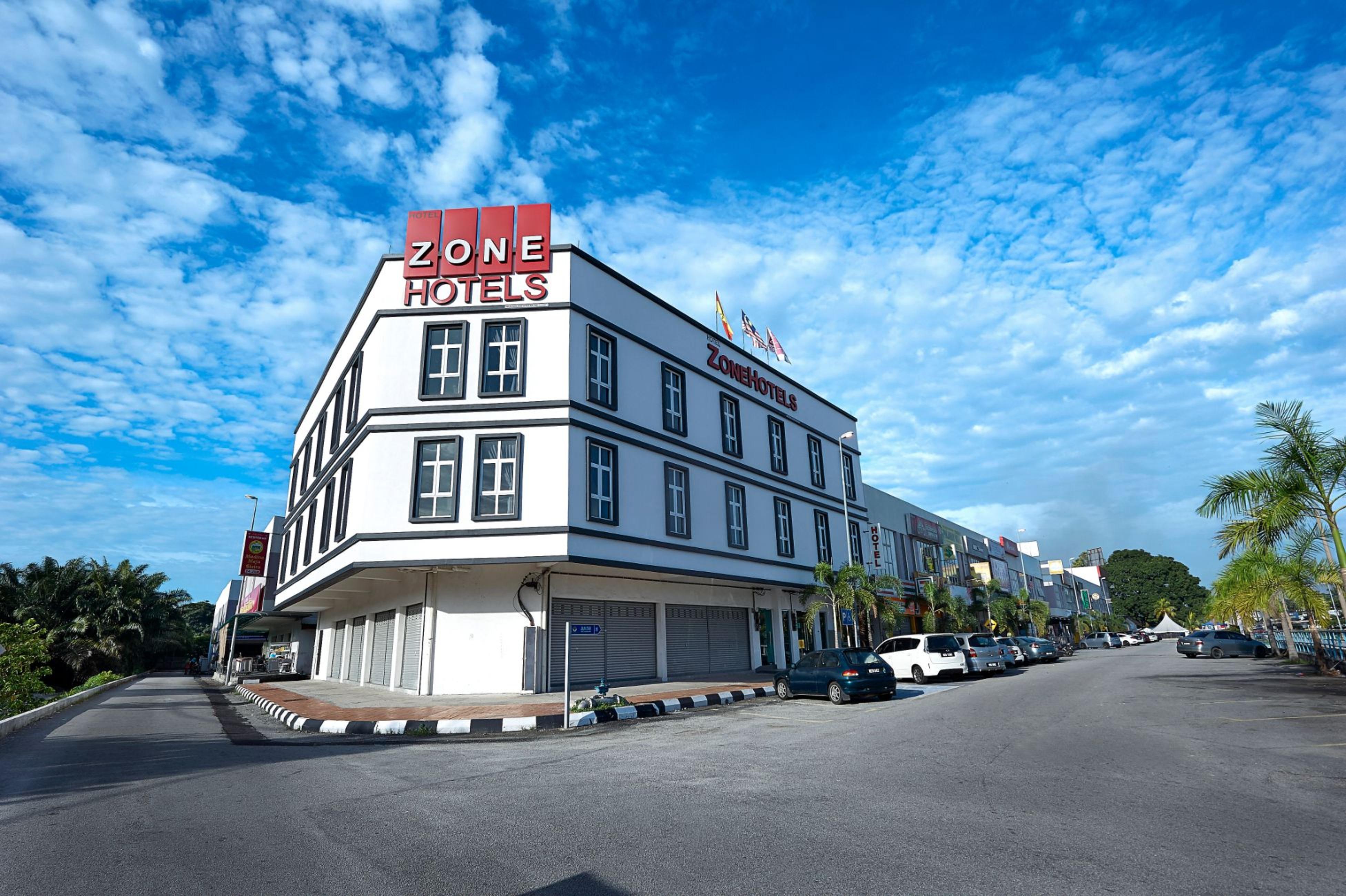 Zone Hotels, Telok Panglima Garang Teluk Panglima Garang Eksteriør billede